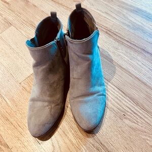 Sam & Libby Taupe Ankle Booties
